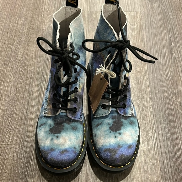 Dr. Martens Shoes - NWT Doc Martens Blue Summer Tie Dye Combat Boots Size 6